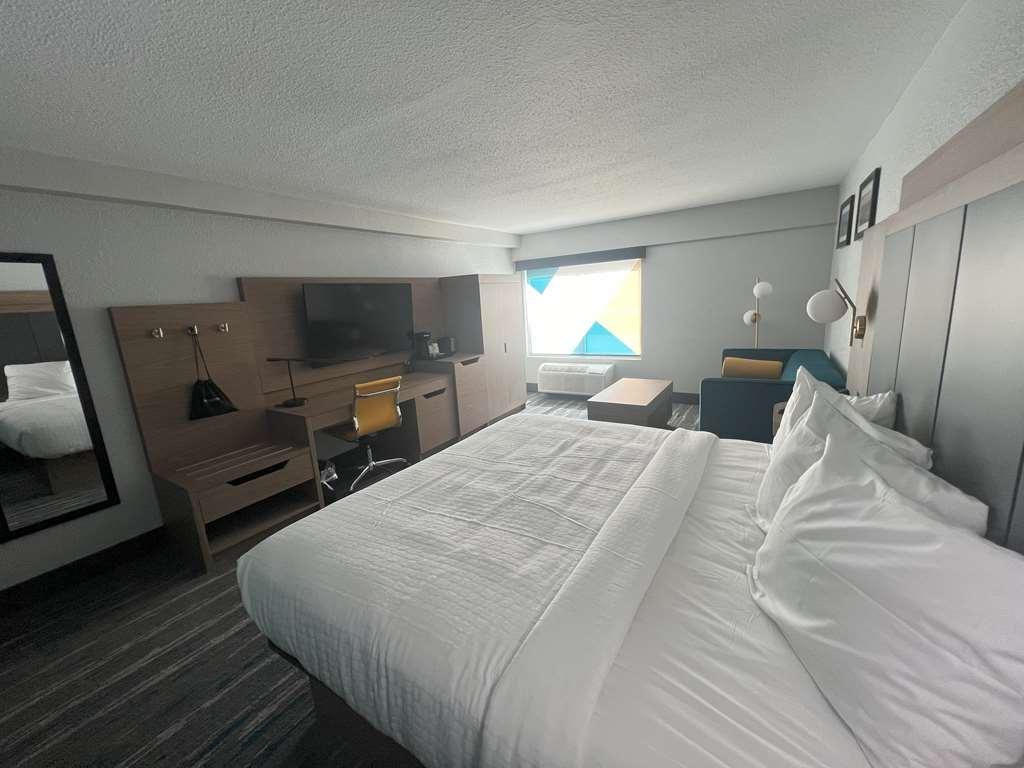 Best Western Plus Mobile Inn And Suites 객실 사진