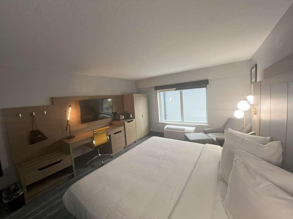 Best Western Plus Mobile Inn And Suites 객실 사진