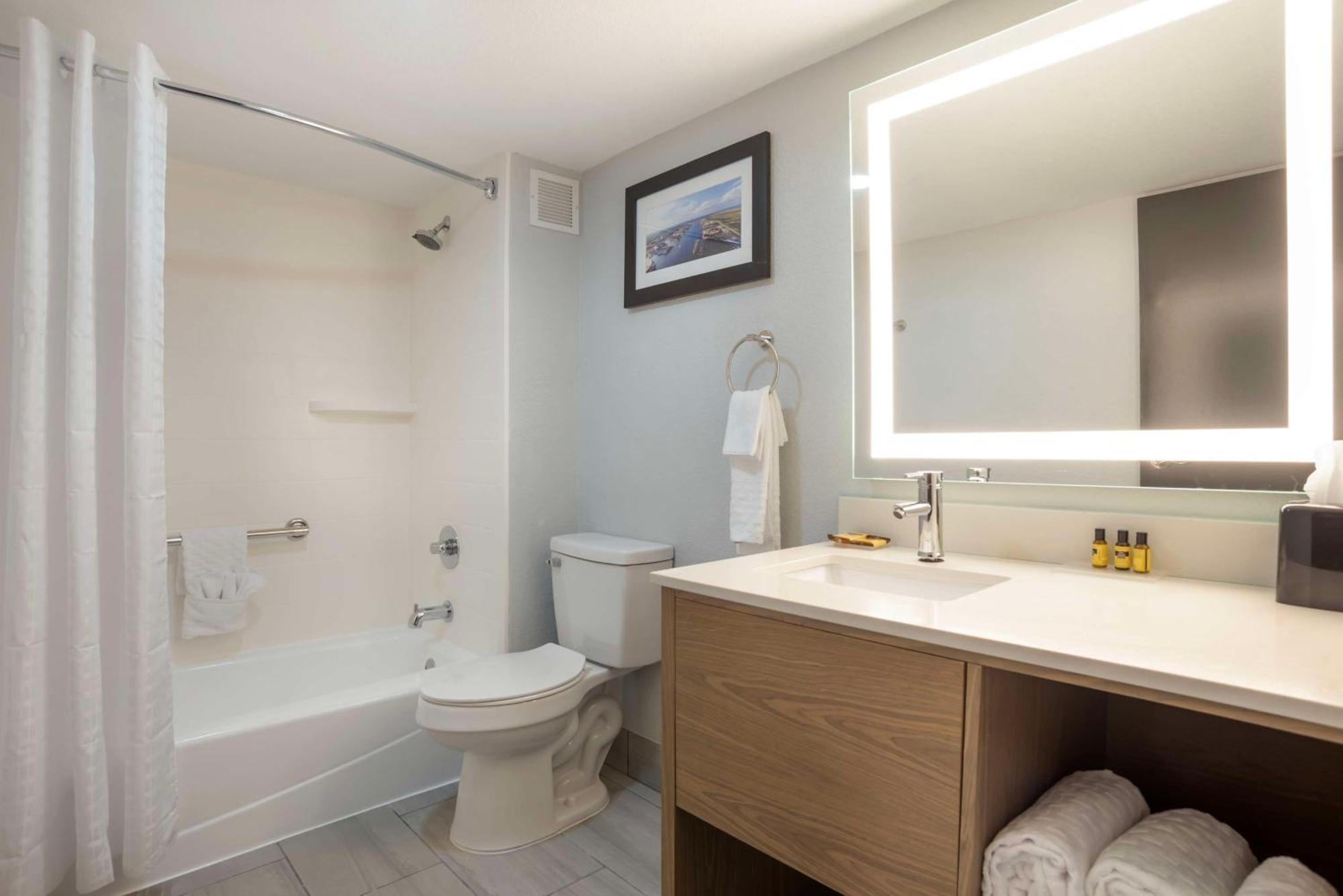 Best Western Plus Mobile Inn And Suites 외부 사진