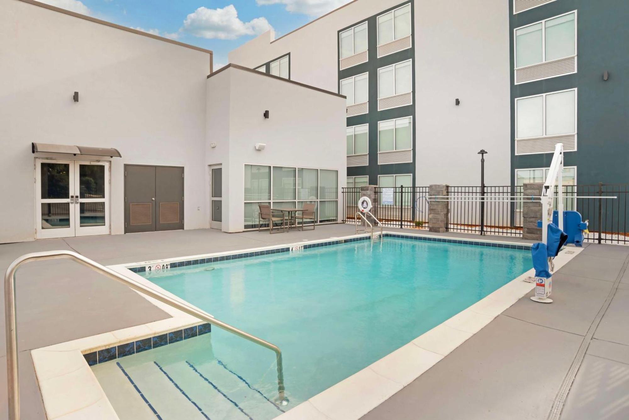 Best Western Plus Mobile Inn And Suites 외부 사진
