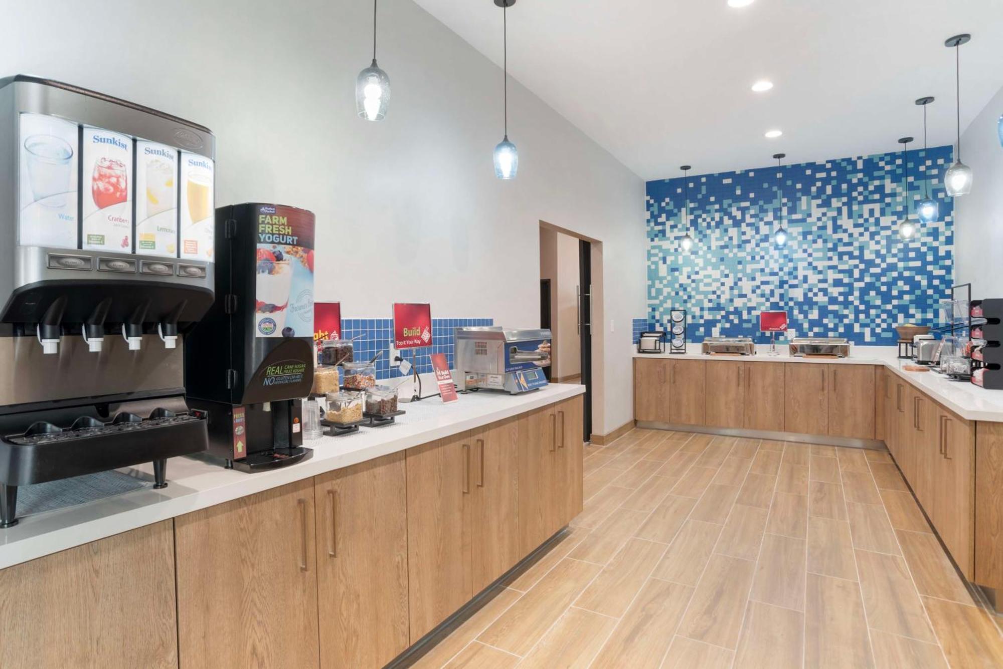 Best Western Plus Mobile Inn And Suites 외부 사진